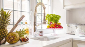 REFURBISHED NOV 2024 Discover the Exclusive Charm of a Covent Garden Luxury Nomads Home